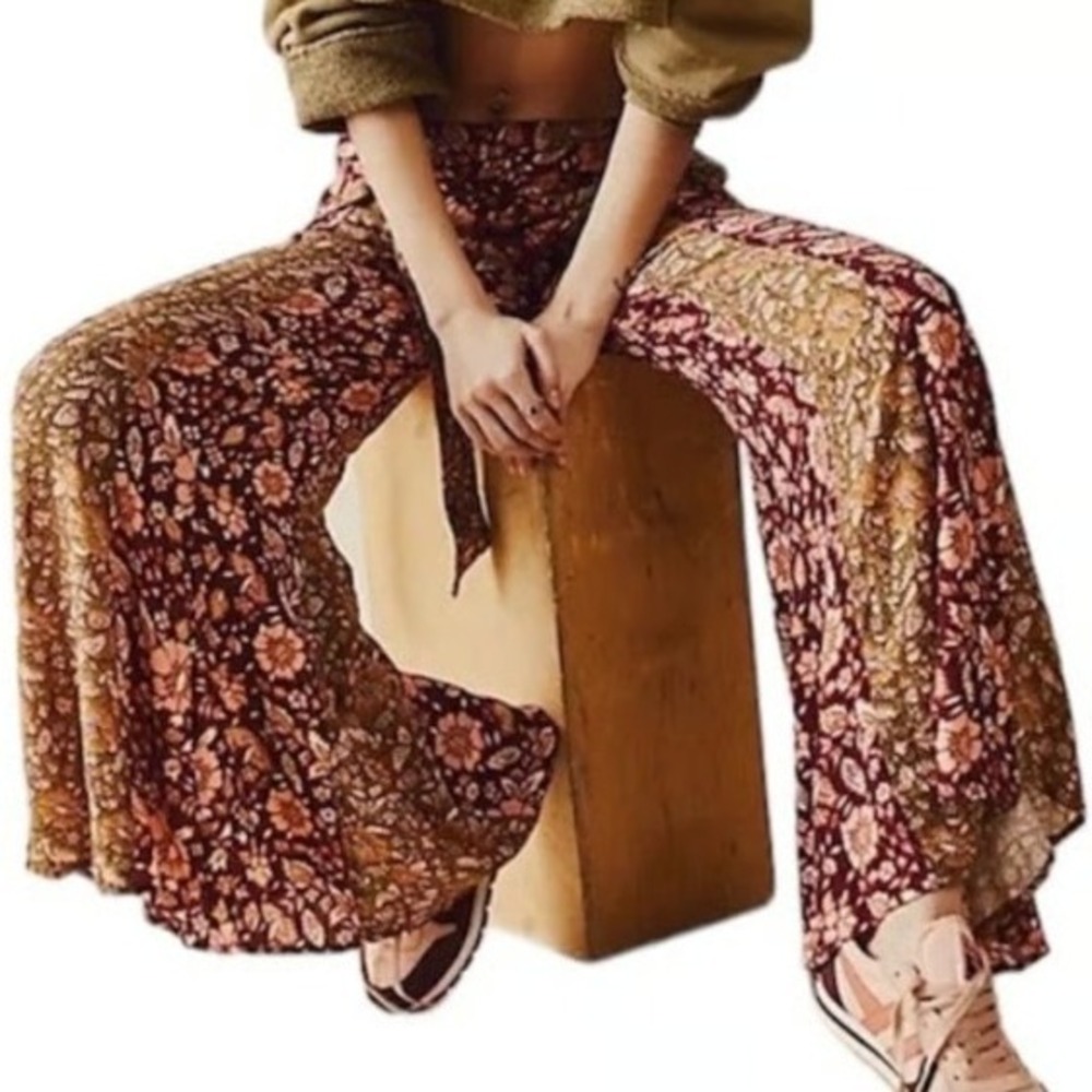 Free People Women's Small Red Brown Bali Sultry Boho Floral Flare Pants Stretchy